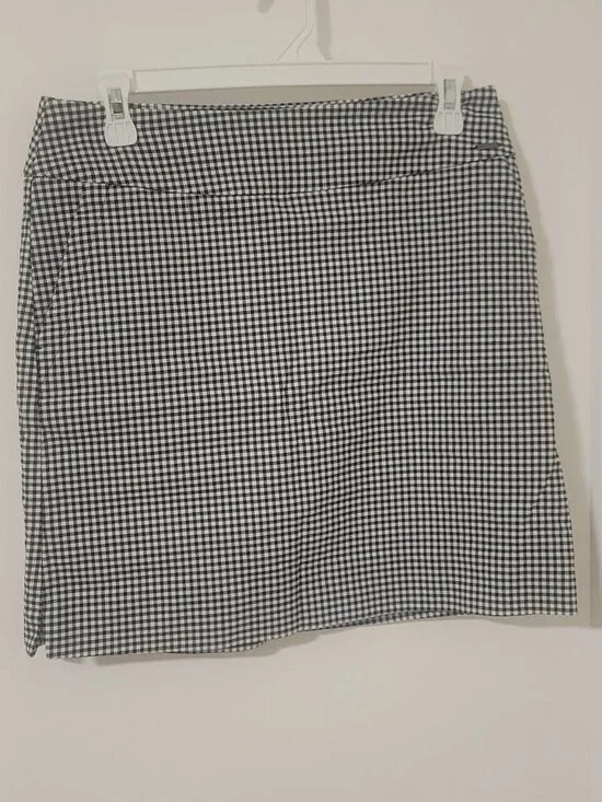 Checkered Skirt/Skort, Size 6 - Picture 2 of 5
